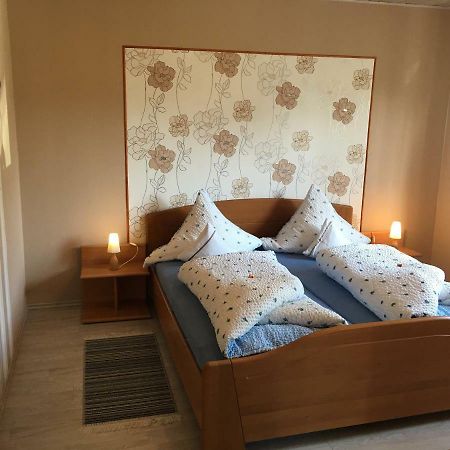 Ferienwohnung Martina زيل ان دير موسل المظهر الخارجي الصورة